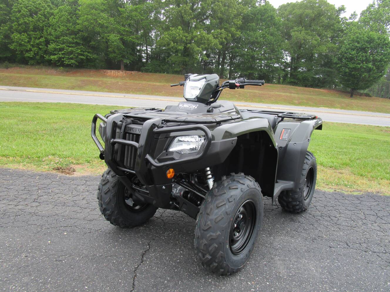 A photo of this 2027 Honda FourTrax Foreman Rubicon 4x4 EPS
