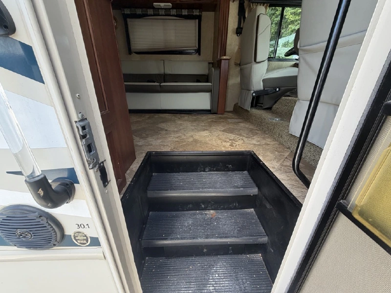 2015 THOR MOTOR COACH ACE A.C.E. 30 1 30.1