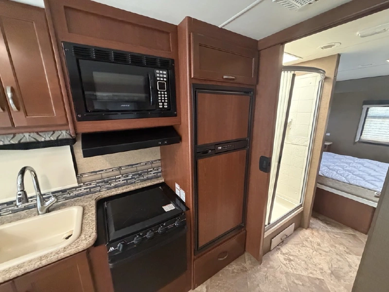 2015 THOR MOTOR COACH ACE A.C.E. 30 1 30.1