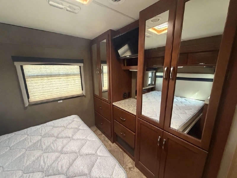 2015 THOR MOTOR COACH ACE A.C.E. 30 1 30.1