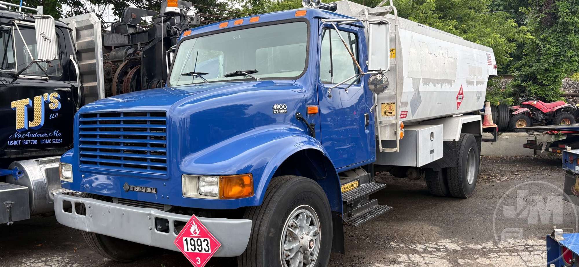 2001 INTERNATIONAL 4900 in Atkinson, NH