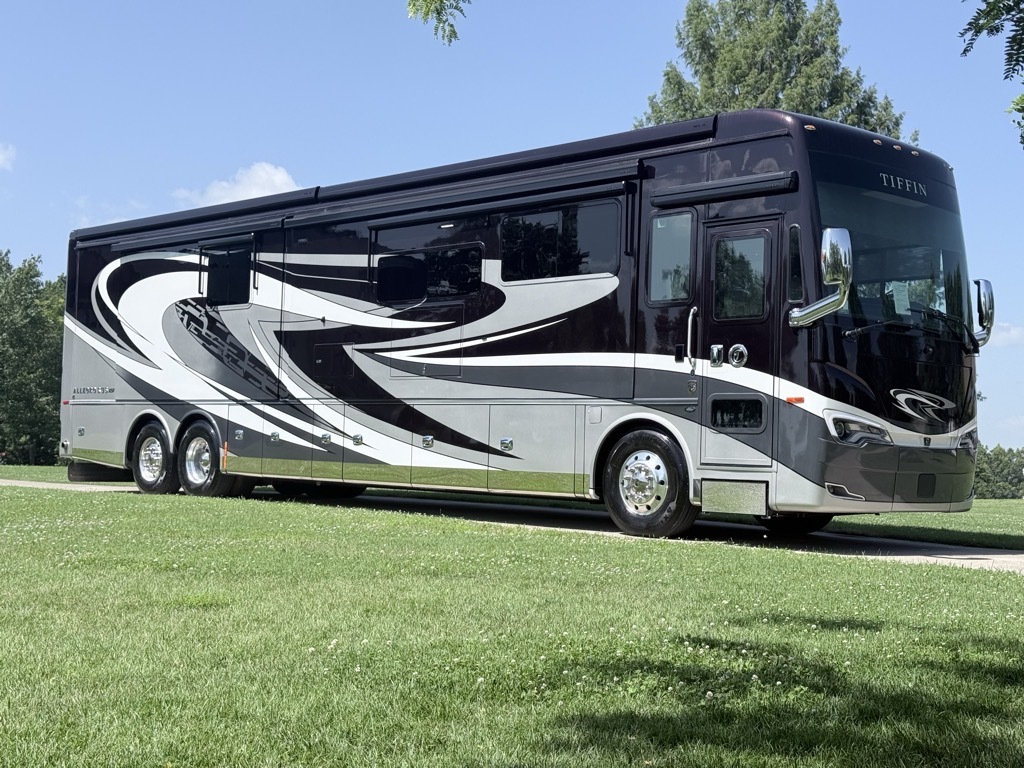2022 Tiffin Motorhomes ALLEGRO BUS 45 OPP Class A Diesel Motorhome - Diesel Pusher RV