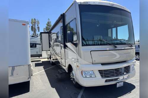 2014 Fleetwood BOUNDER 35K in yucaipa CA