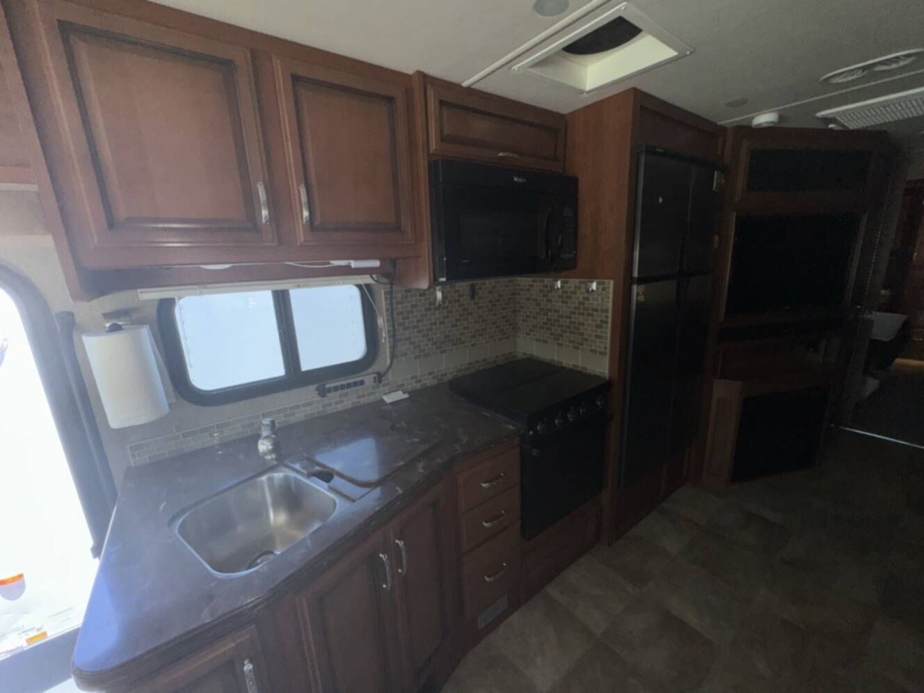 A photo of this 2014 Fleetwood BOUNDER 35K