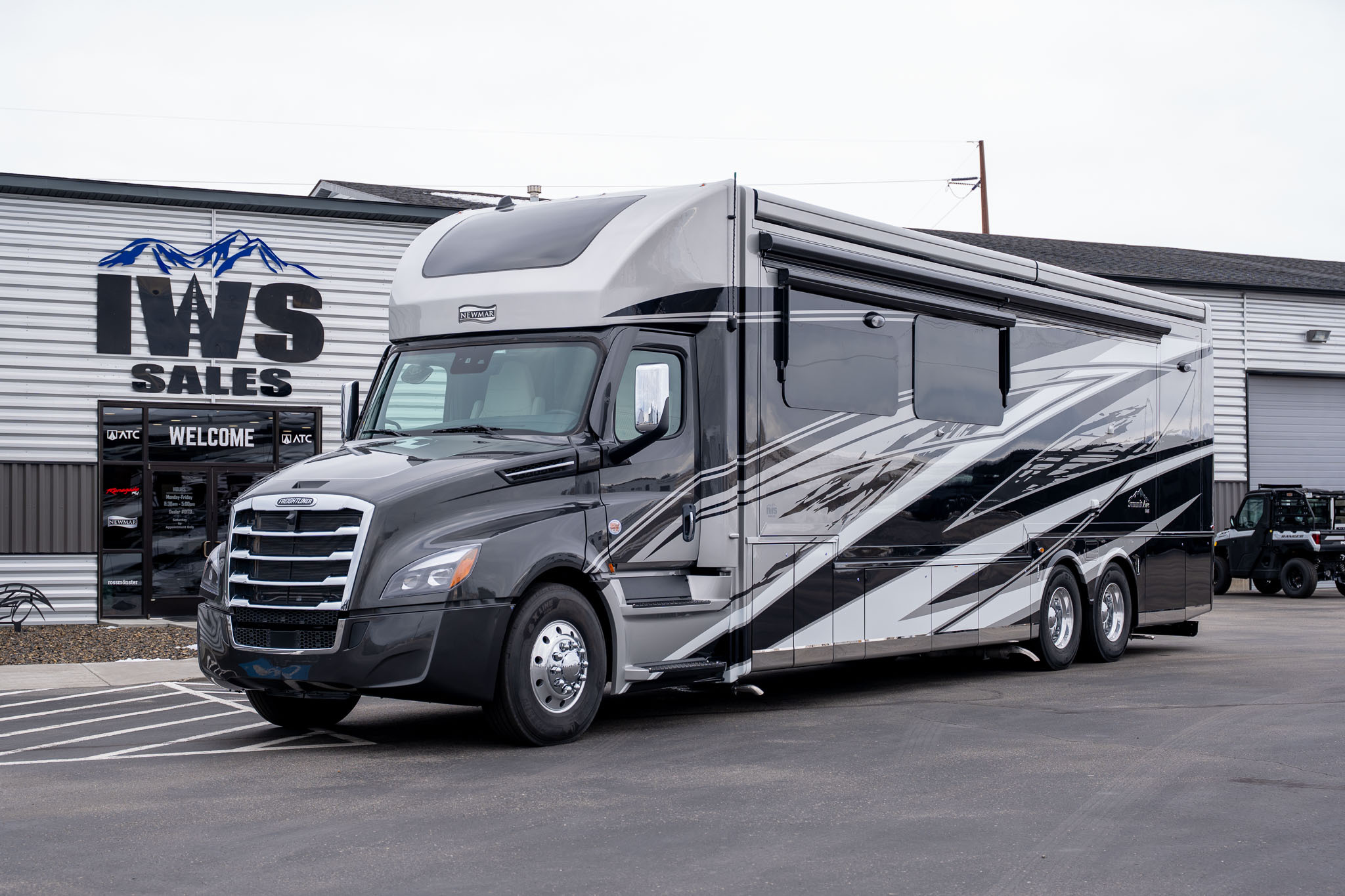 2026 Newmar SUMMIT AIRE 4505 Super C RV