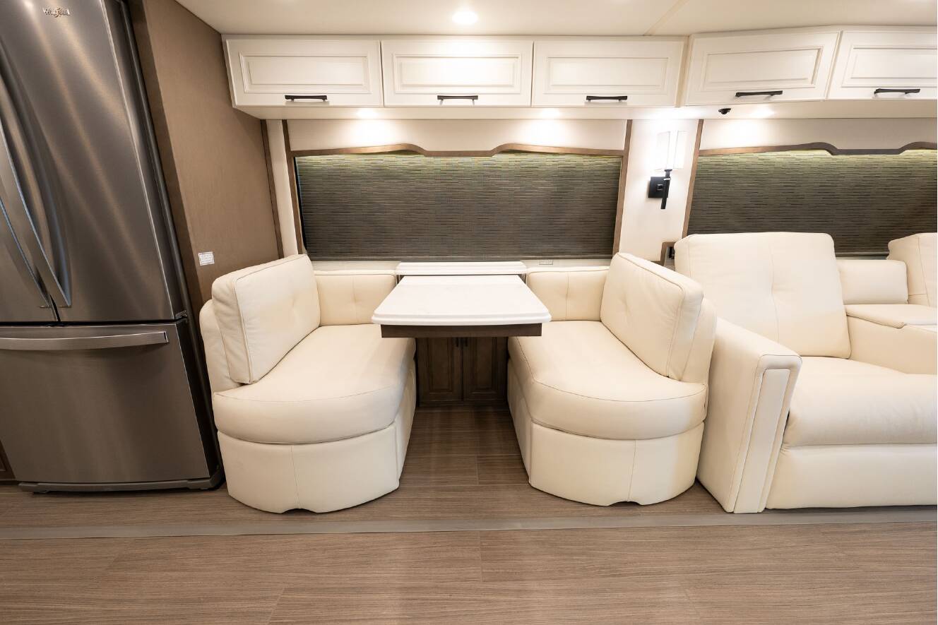 A photo of this 2026 Newmar SUMMIT AIRE 4505