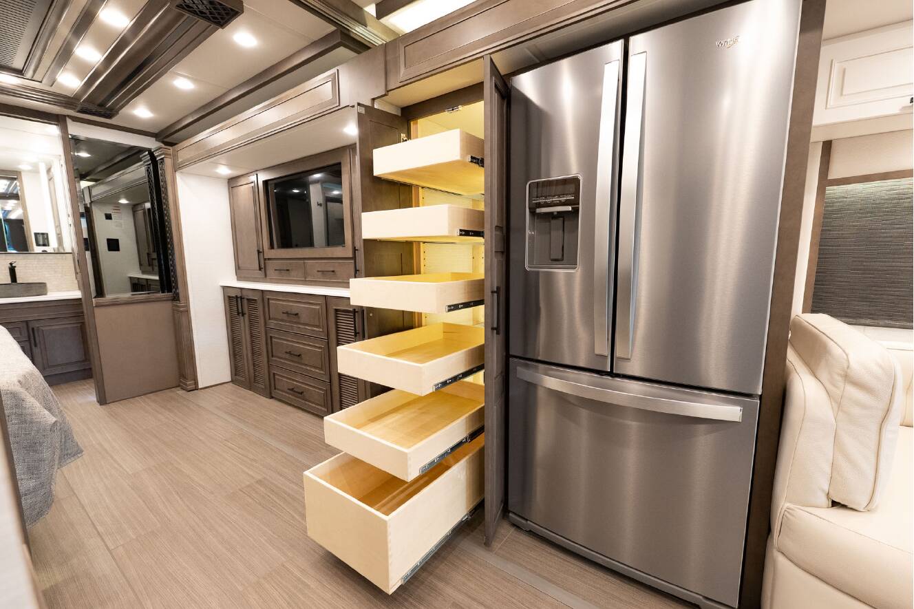 A photo of this 2026 Newmar SUMMIT AIRE 4505