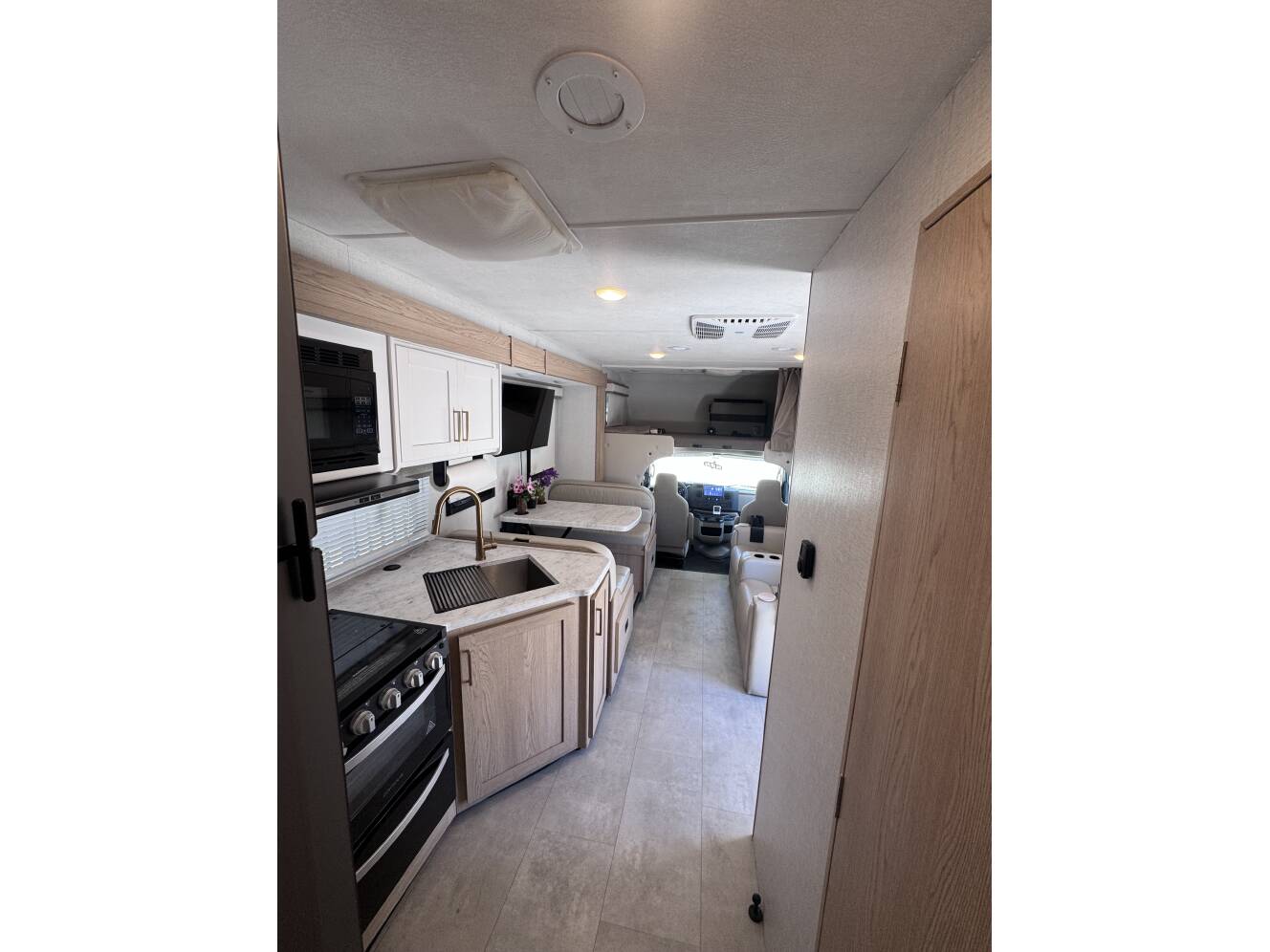 A photo of this 2026 Thor Motor Coach CHATEAU 28Z