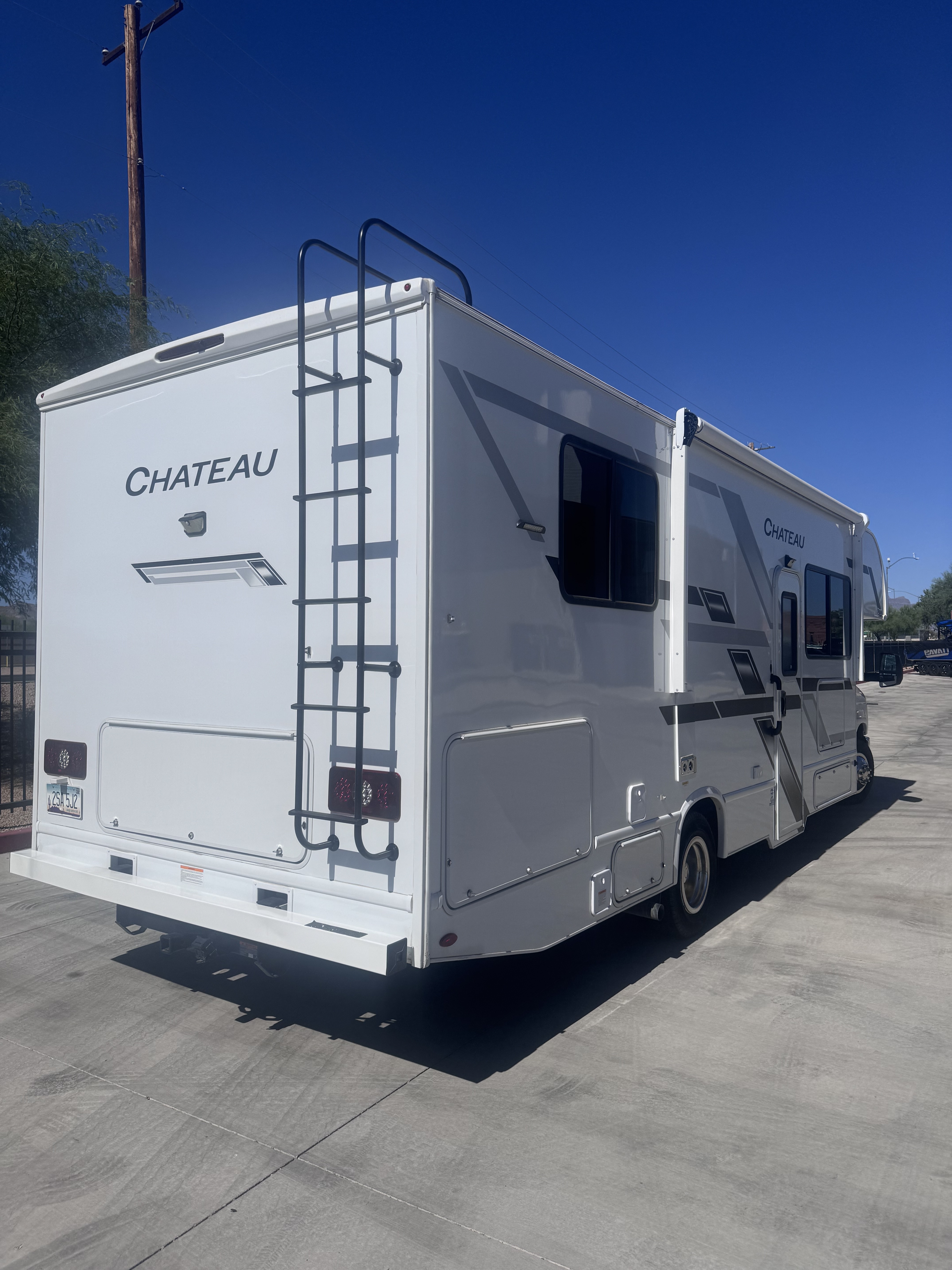 2026 Thor Motor Coach CHATEAU 28Z in mesa AZ