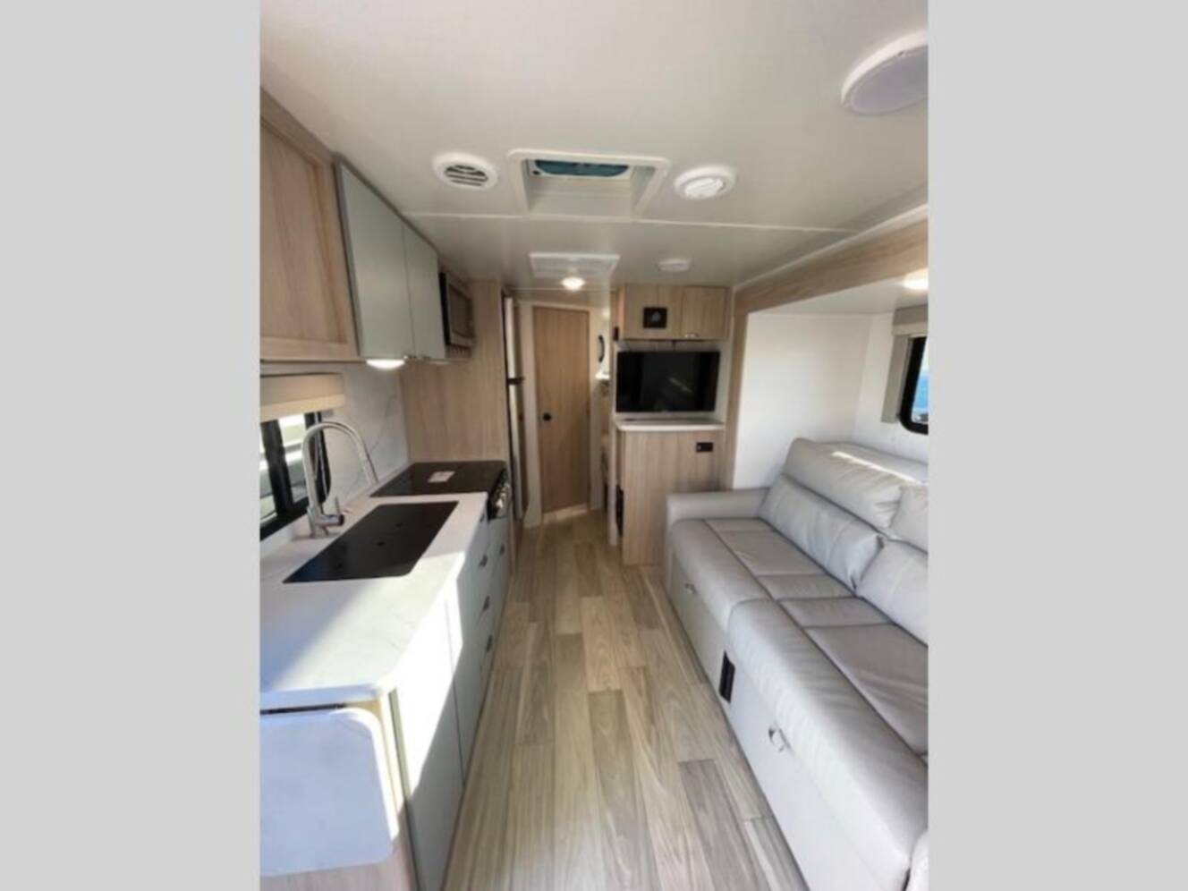 A photo of this 2023 Winnebago Minnie 2306BHS