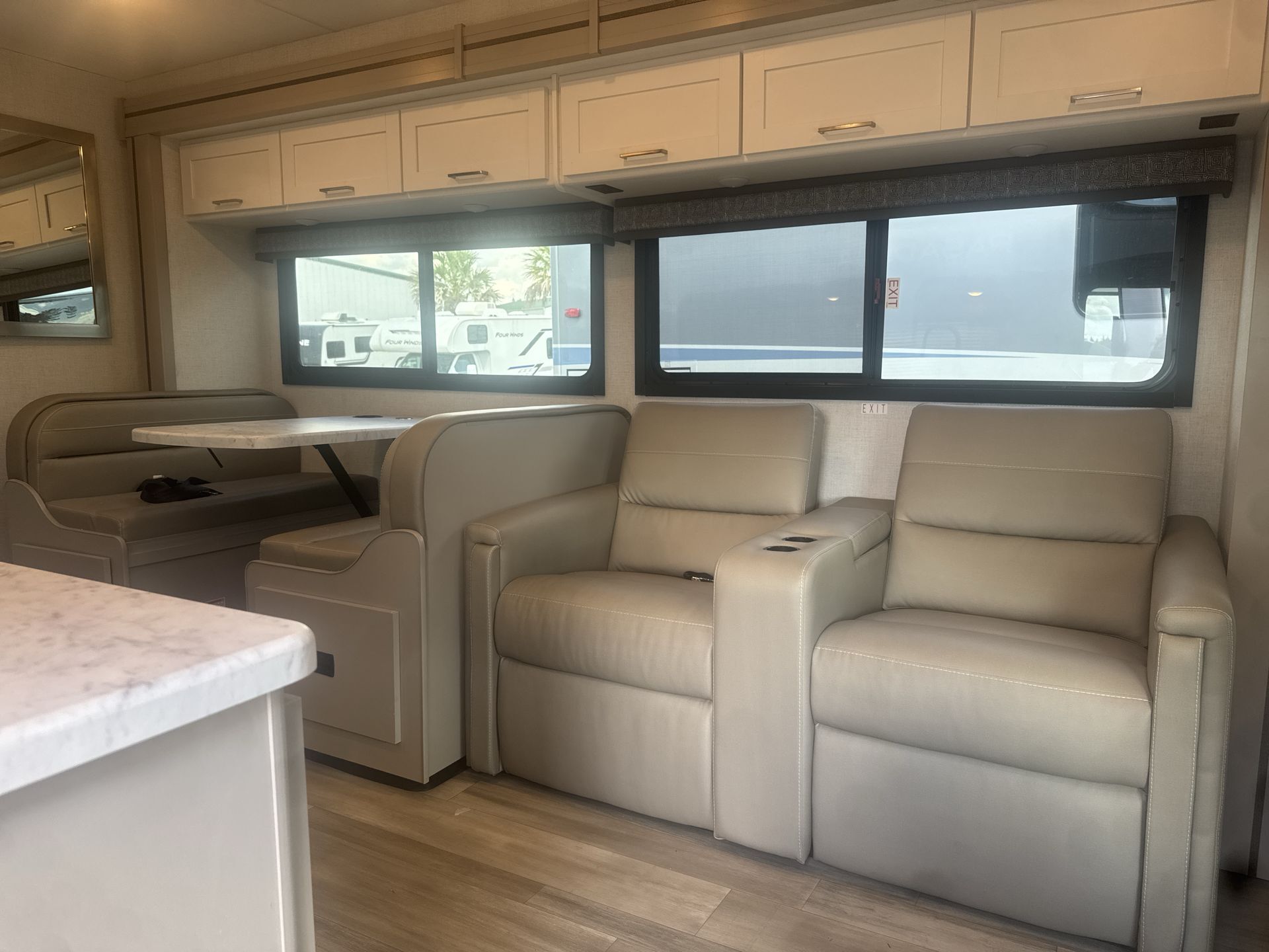 2026 Thor Motor Coach Pasadena SE SH31 RV