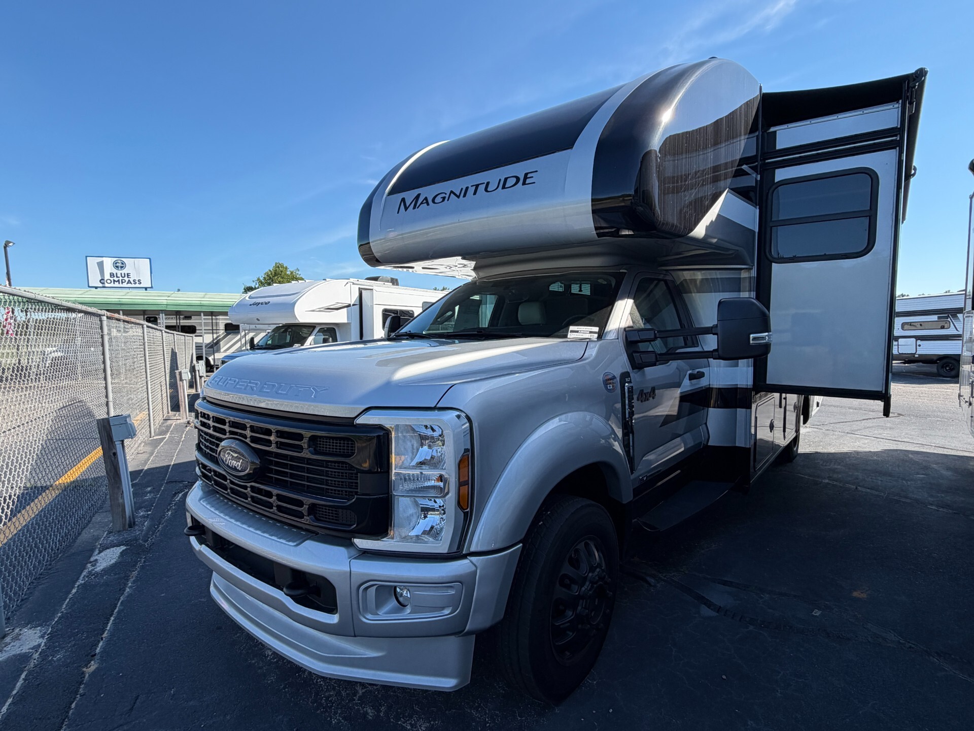 2026 Thor Motor Coach Magnitude Grand S29 in mcbee SC