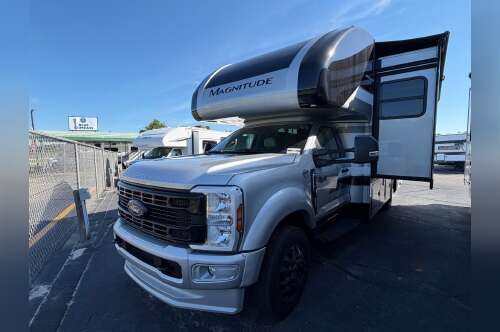 2026 Thor Motor Coach Magnitude Grand S29 in mcbee SC