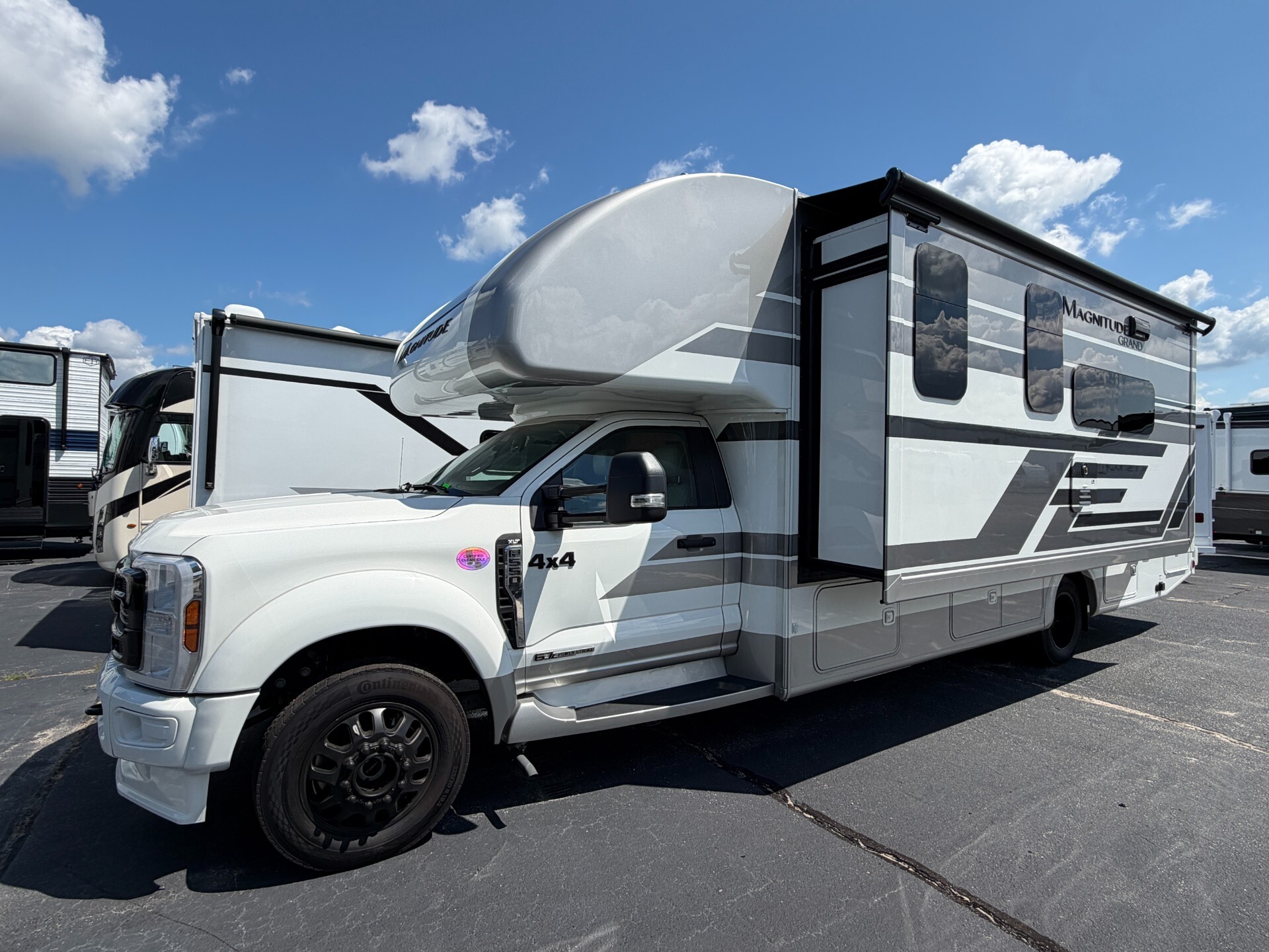 2026 Thor Motor Coach Magnitude Grand X32 in mcbee SC