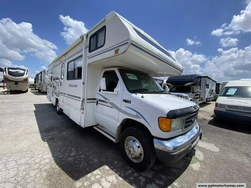 2004 Winnebago MINNIE 29B in new braunfels TX