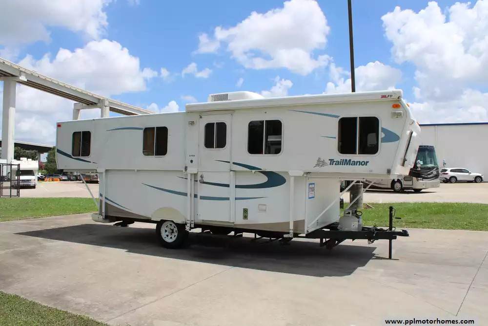 2008 Trailmanor 2720 in houston TX