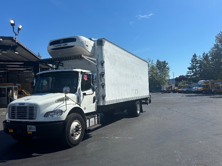 2021 FREIGHTLINER BUSINESS CLASS M2 106 in Kent, WA