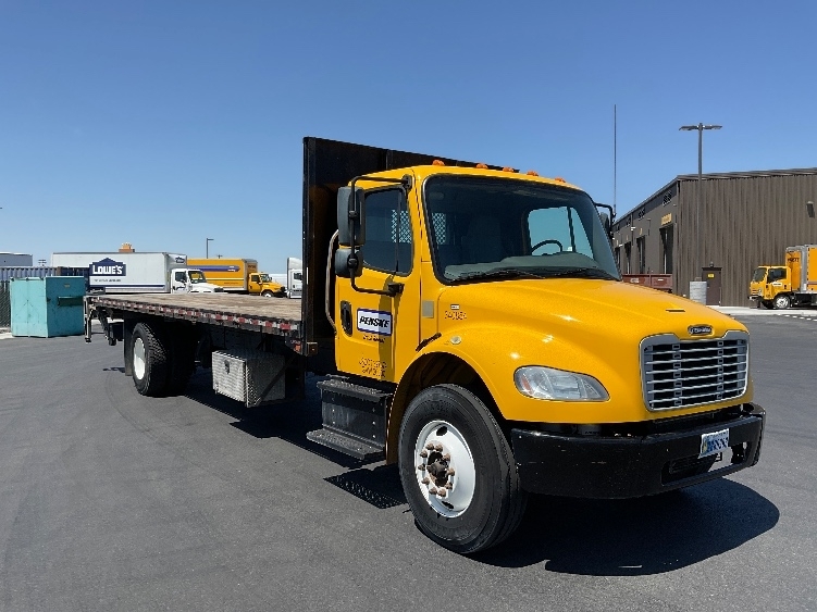 2020 FREIGHTLINER BUSINESS CLASS M2 106 in Pasco, WA
