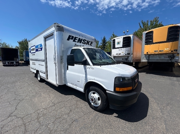 2022 GMC SAVANA in Clackamas, OR