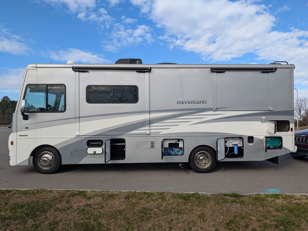 2019 Winnebago Adventurer 27N in knoxville TN