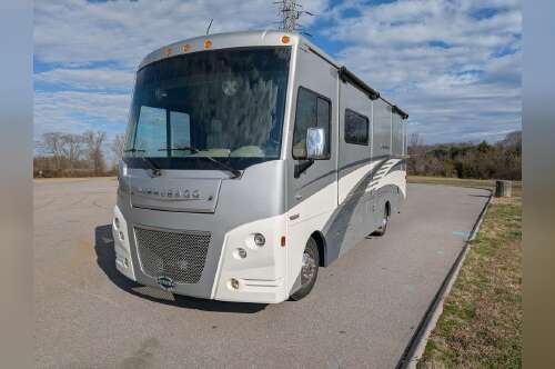 2019 Winnebago Adventurer 27N in knoxville TN
