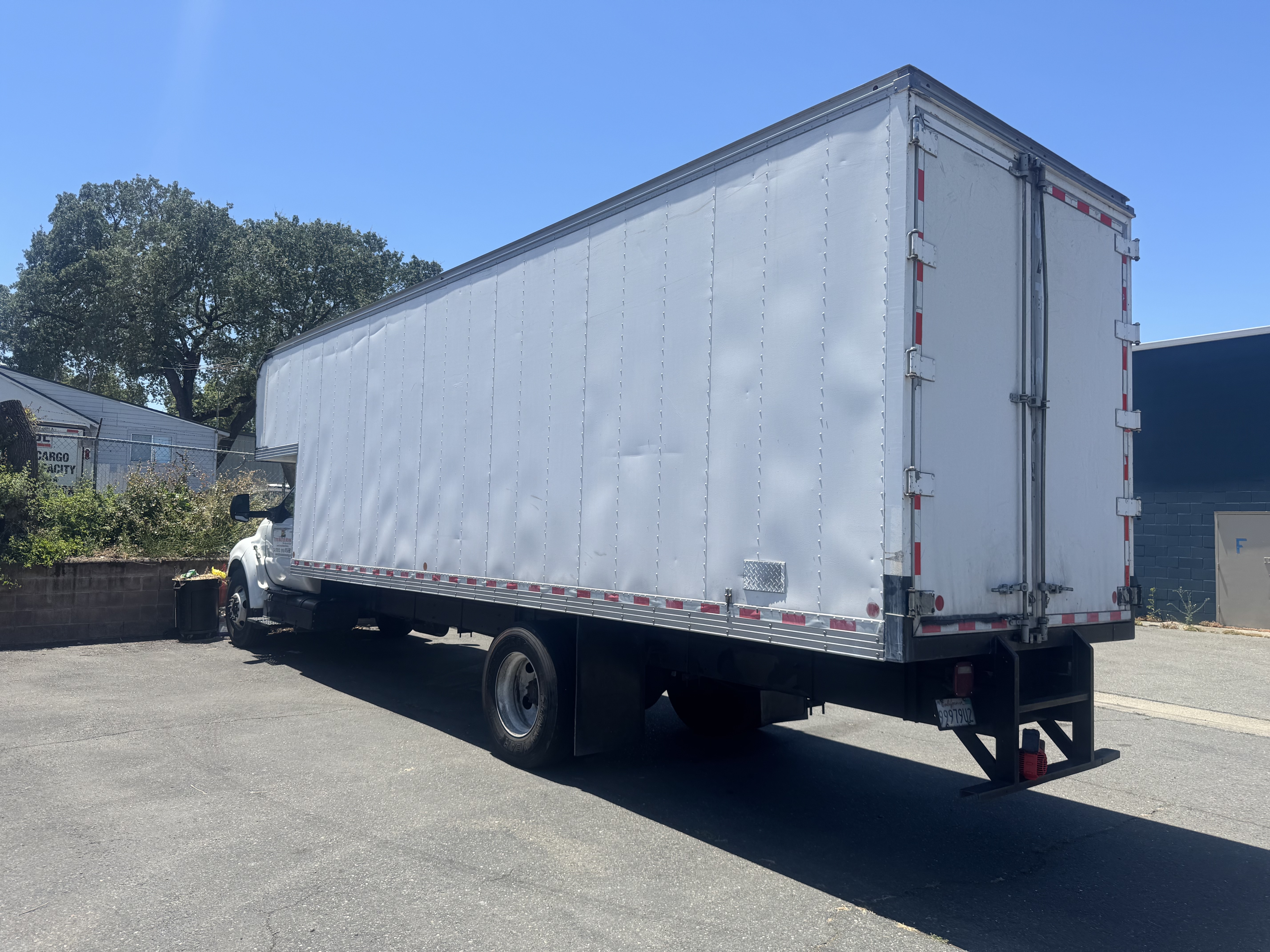2015 FORD F650 SD GAS STRAIGHT FRAME SD GAS STRAIGHT FRAME in Sacramento, CA