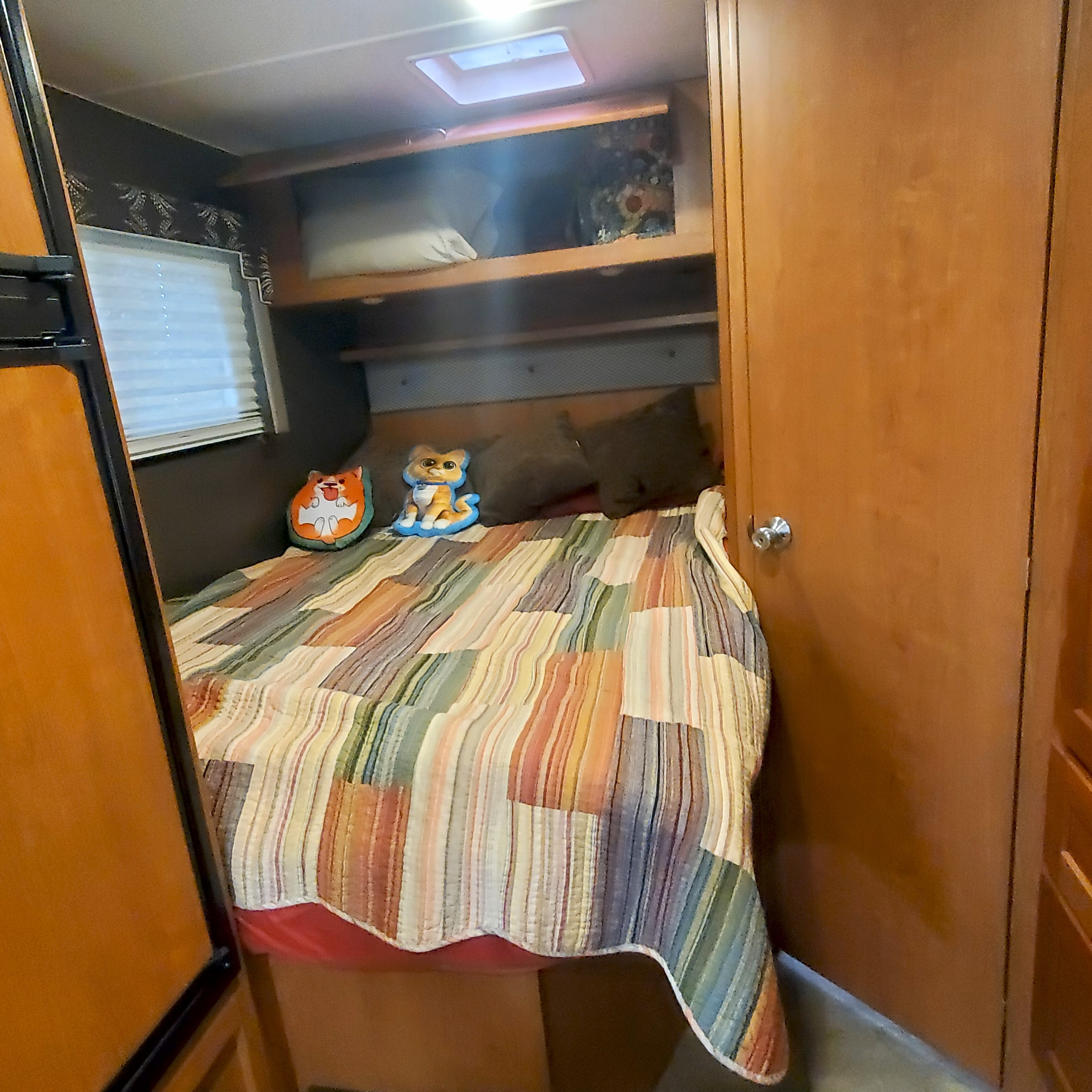 2017 Winnebago WINNIE 22R in castle rock CO