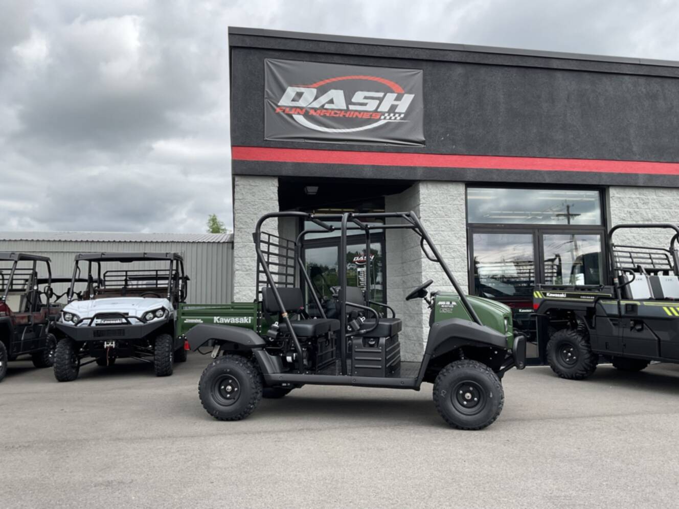 A photo of this 2026 Kawasaki KAT620BTFNN