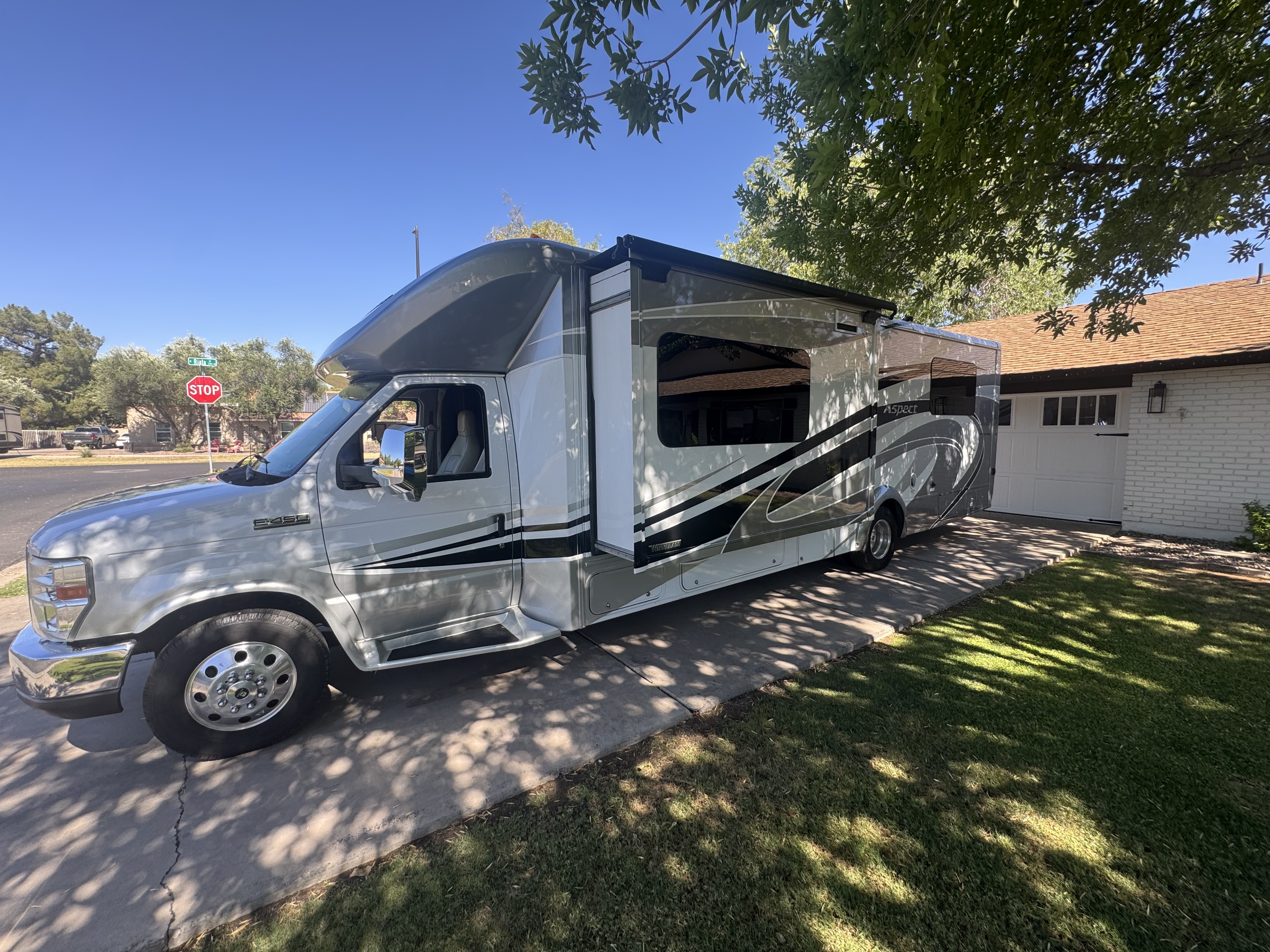 2017 Winnebago ASPECT 30J in gilbert AZ
