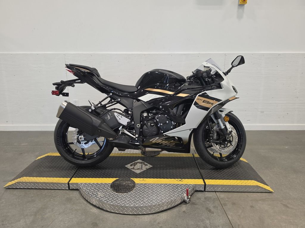 White Kawasaki Ninja ZX-6R Motorcycles For Sale in Texas - Cycle