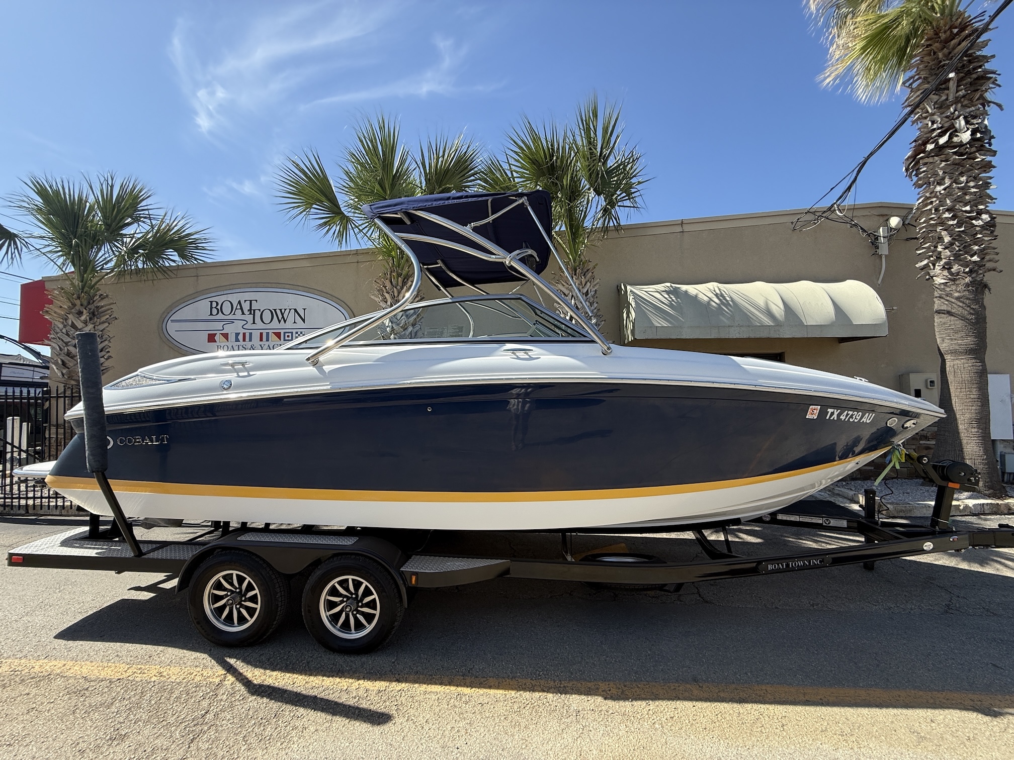 2009 Cobalt 242 in austin TX