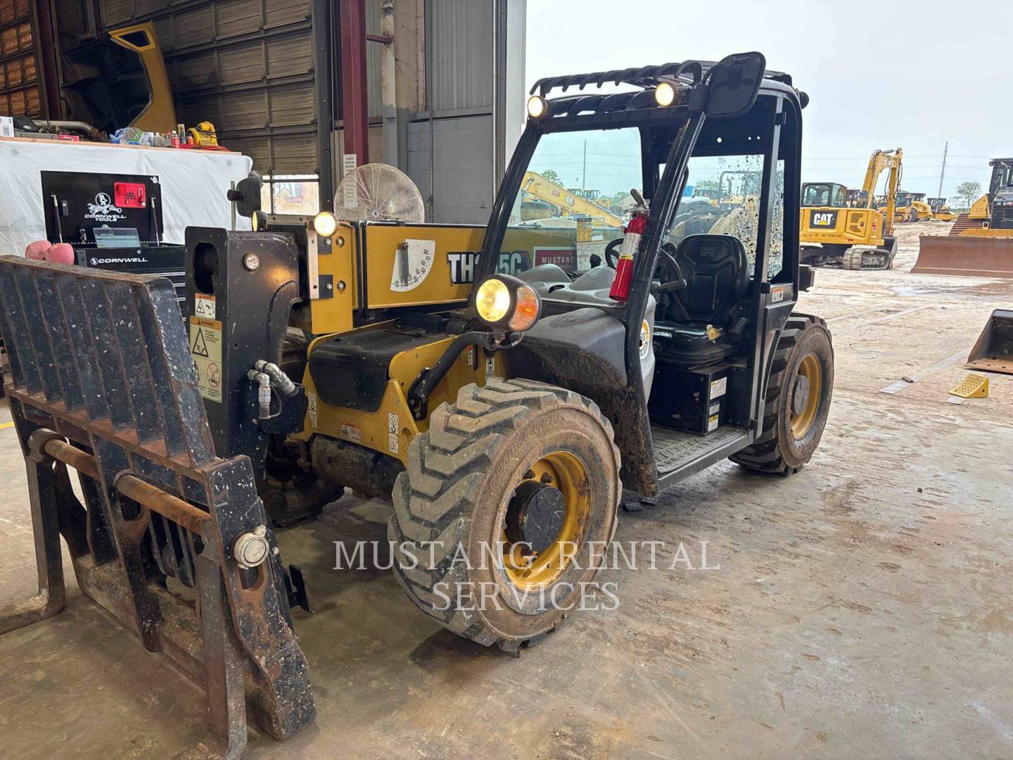 2022 CAT TH255C in Houston, TX