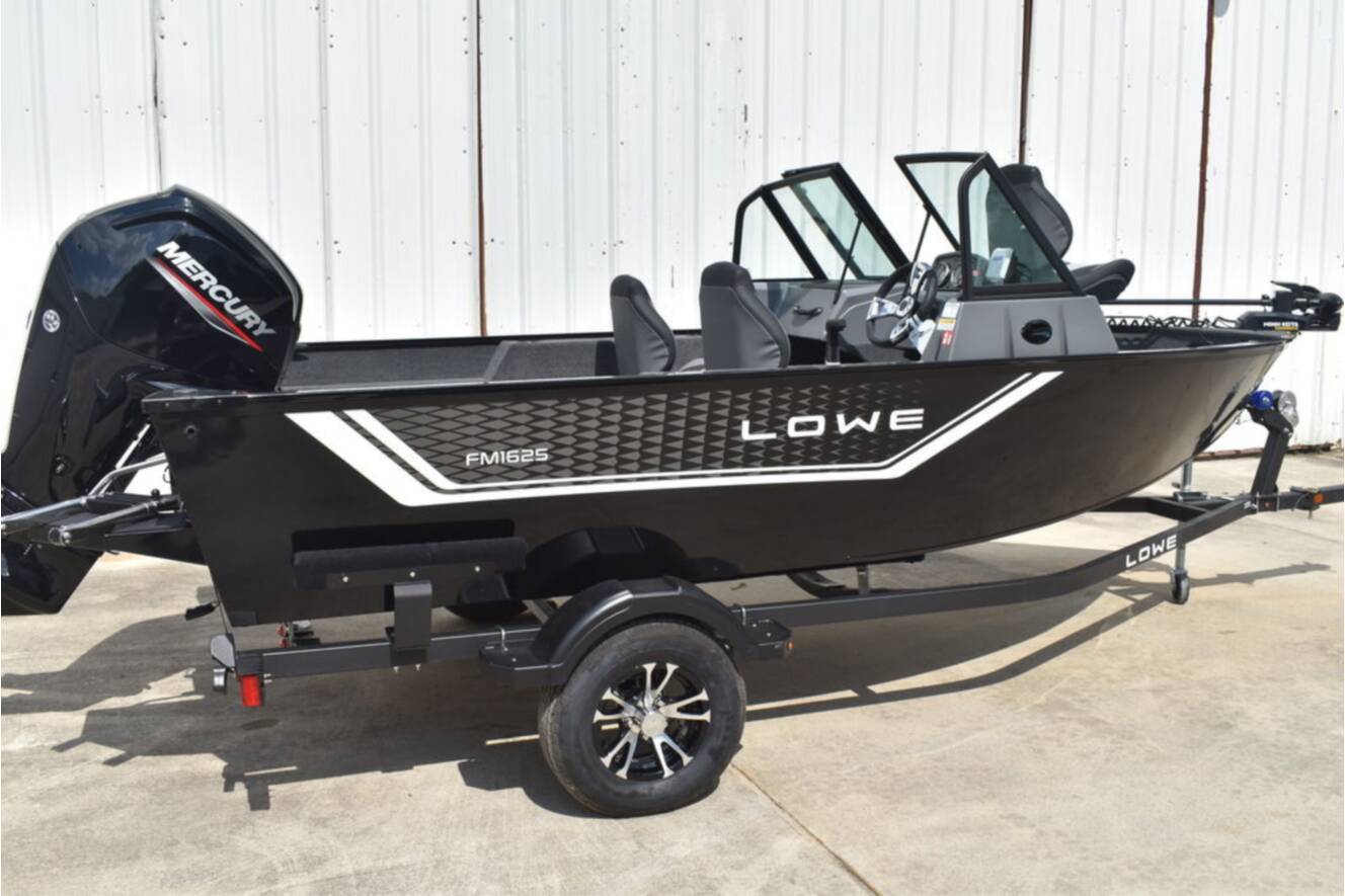 A photo of this 2026 Lowe Boats FM 1625 WT