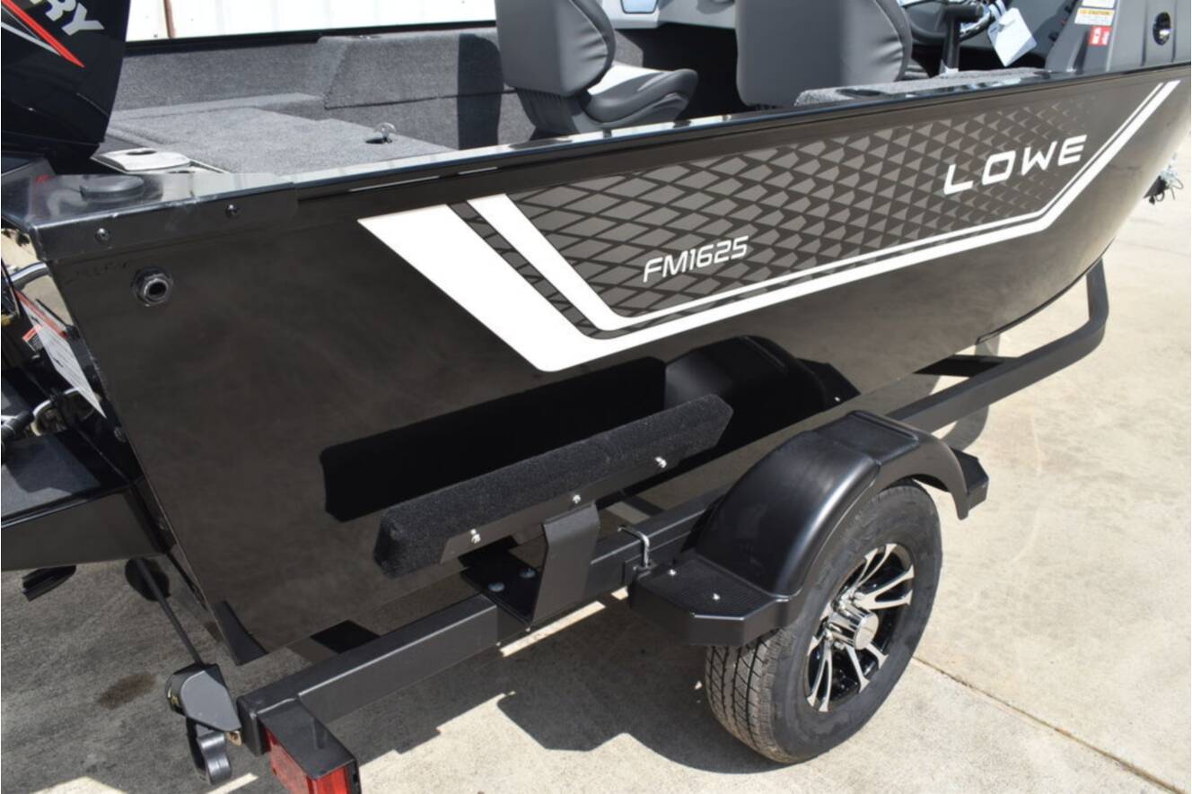 A photo of this 2026 Lowe Boats FM 1625 WT