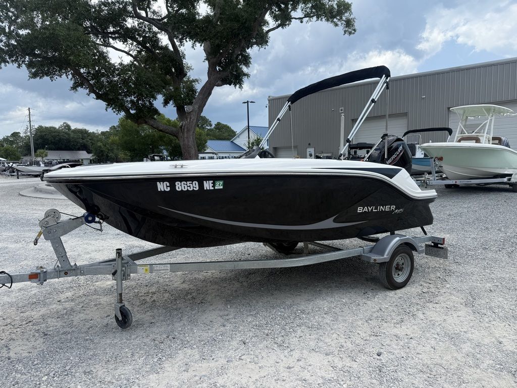 2025 Bayliner M15 in wilmington NC