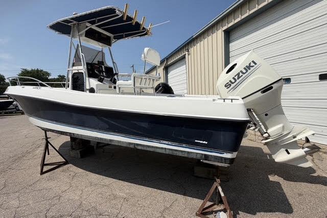 1999 Triton 22 Offshore in wareham MA