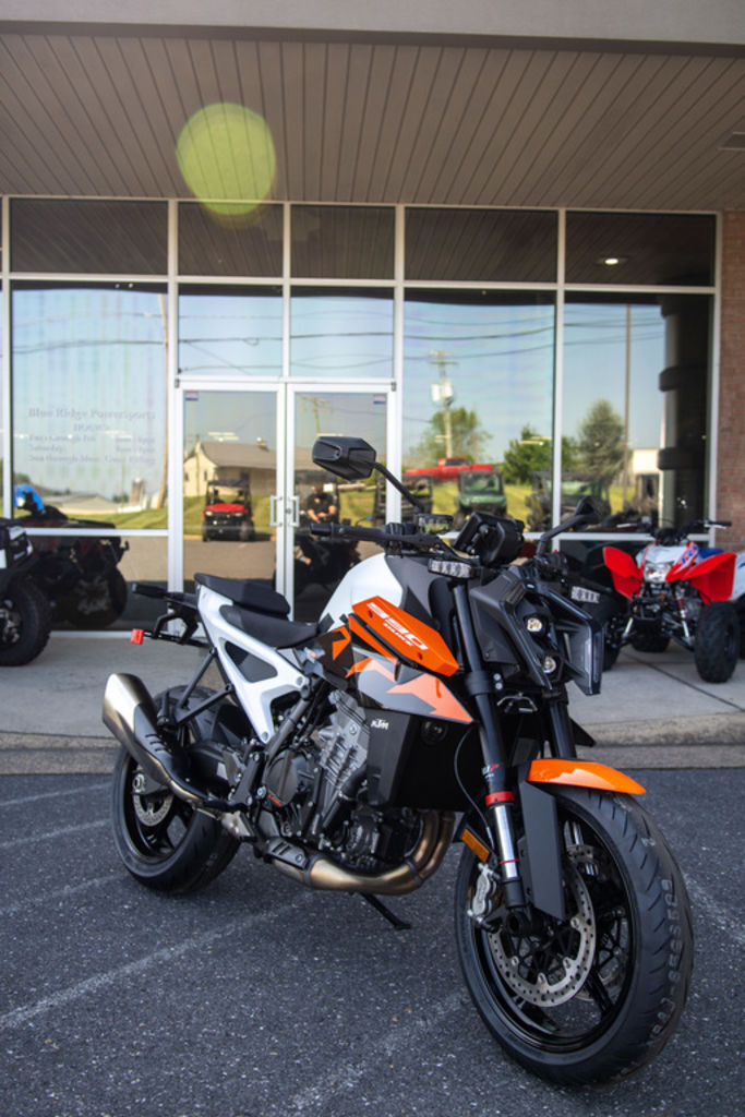 2027 KTM 990 Duke 990 in Harrisonburg, VA