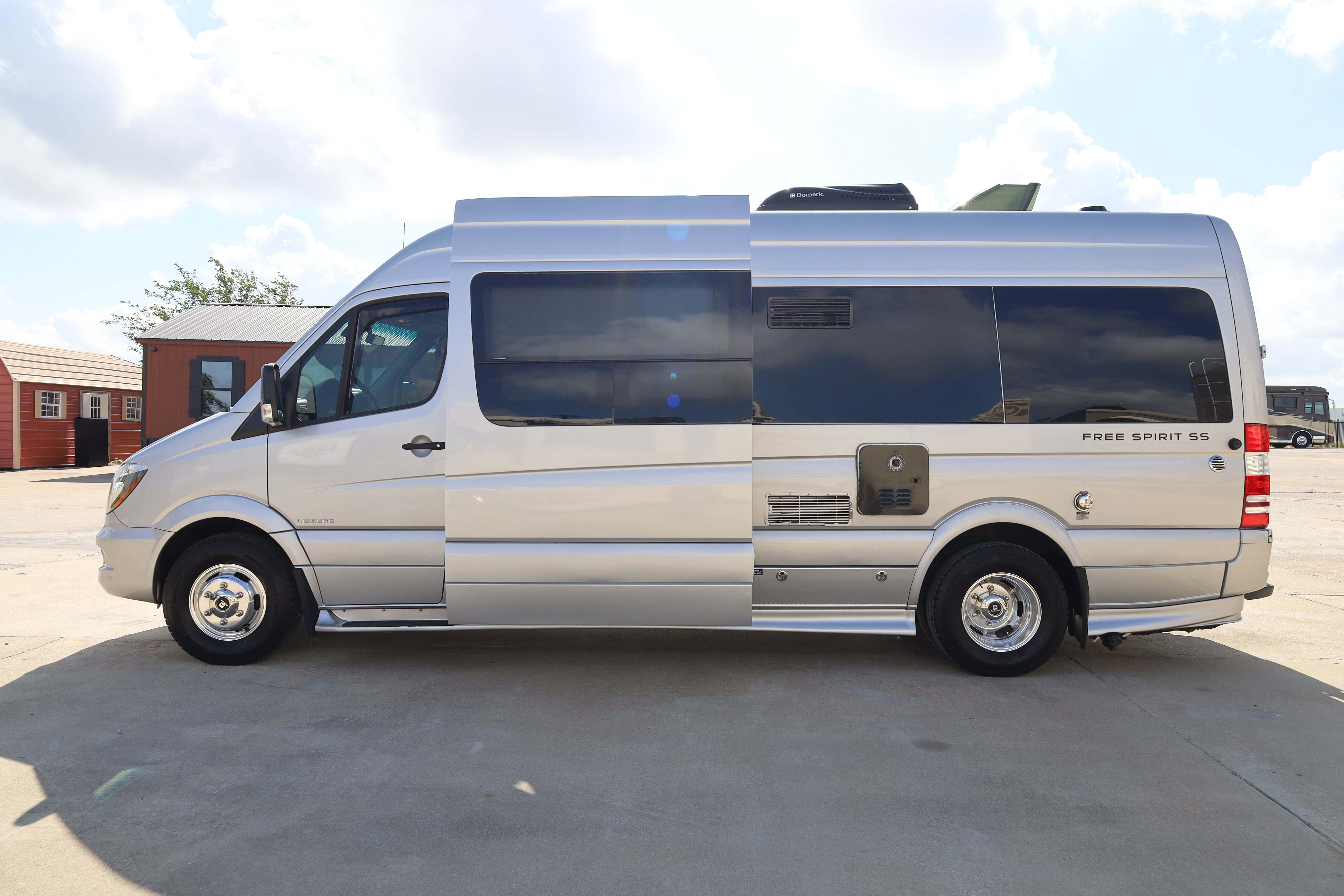 2015 Leisure Travel Vans Free Spirit SS in royse city TX