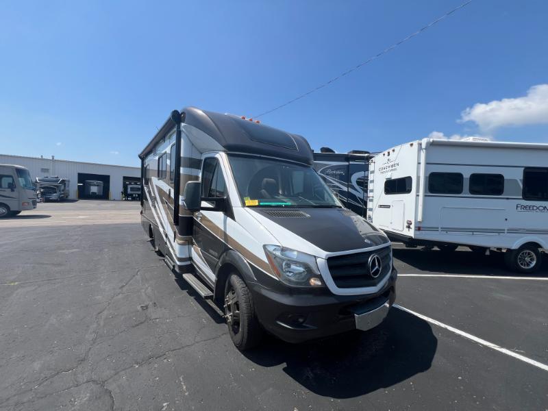 2015 Winnebago Itasca Navion 24V in elkhorn WI