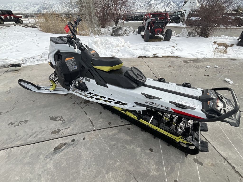 2025 Ski-Doo Summit® Adrenaline® with Edge Package 850 E-TEC 165 S 850 E-TEC 165 3.0 in logan UT