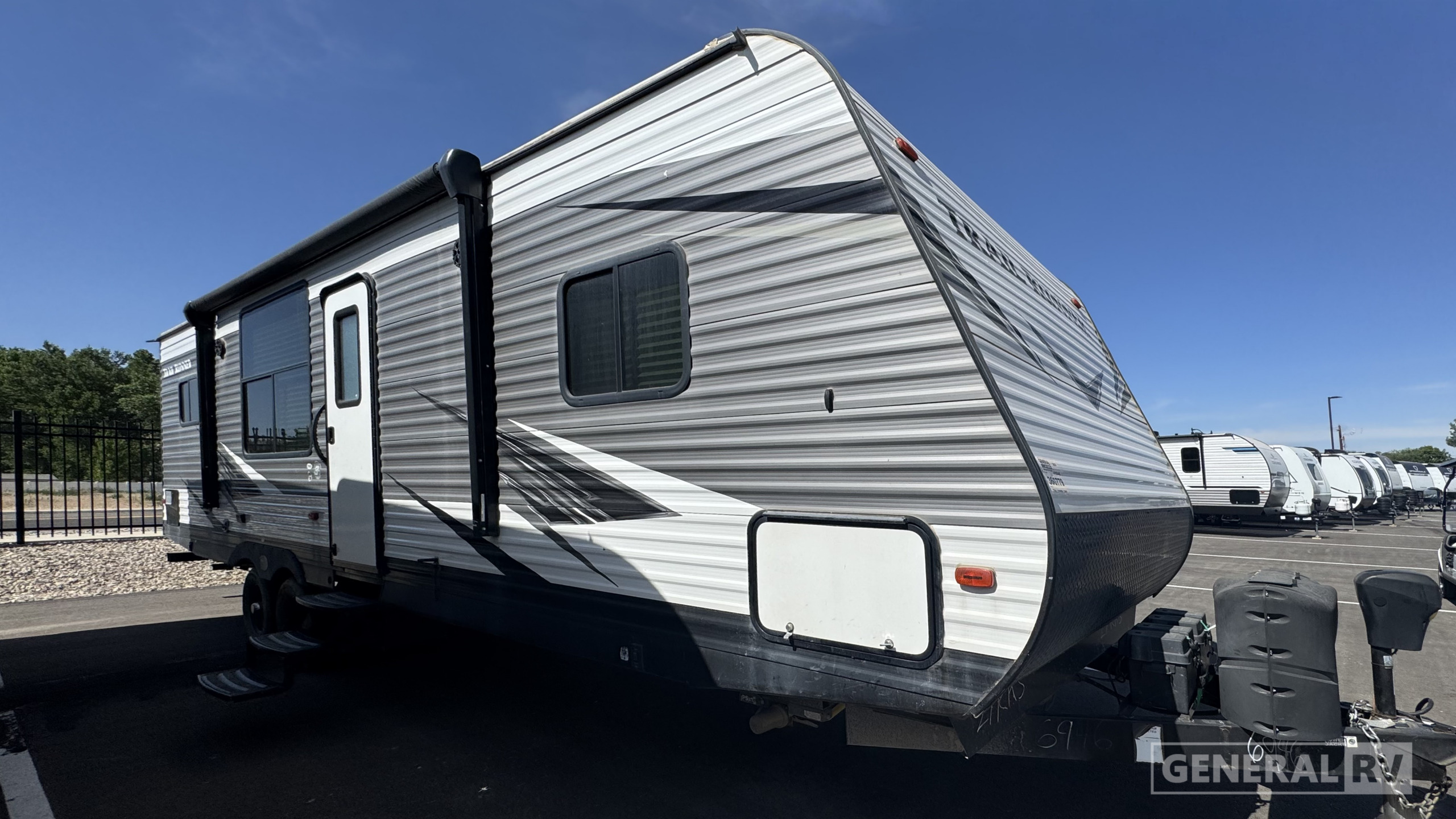 2023 Heartland TRAIL RUNNER 27RKS in south weber UT