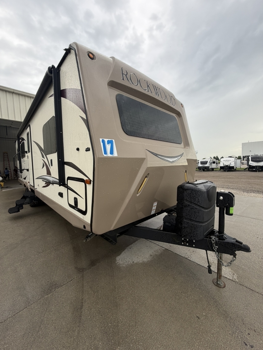 2017 Forest River Rockwood Ultra Lite 2902WS in webster city IA