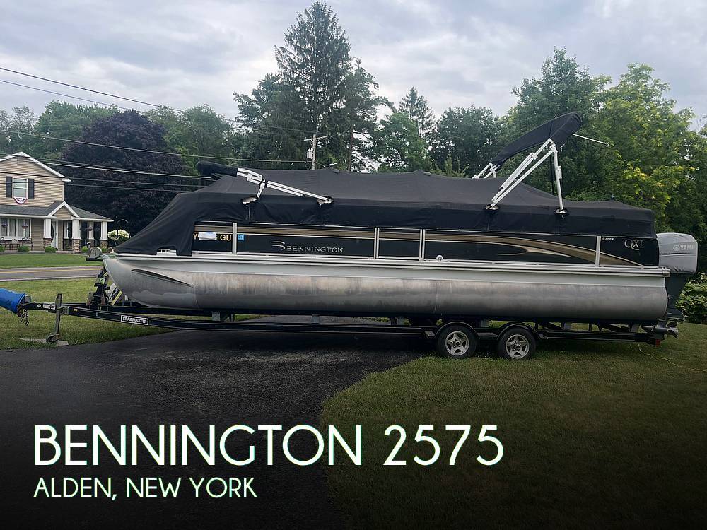 2008 Bennington 2575 QXI tritoon in alden NY