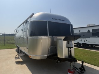 2019 Airstream Flying Cloud 26RB in tanner AL