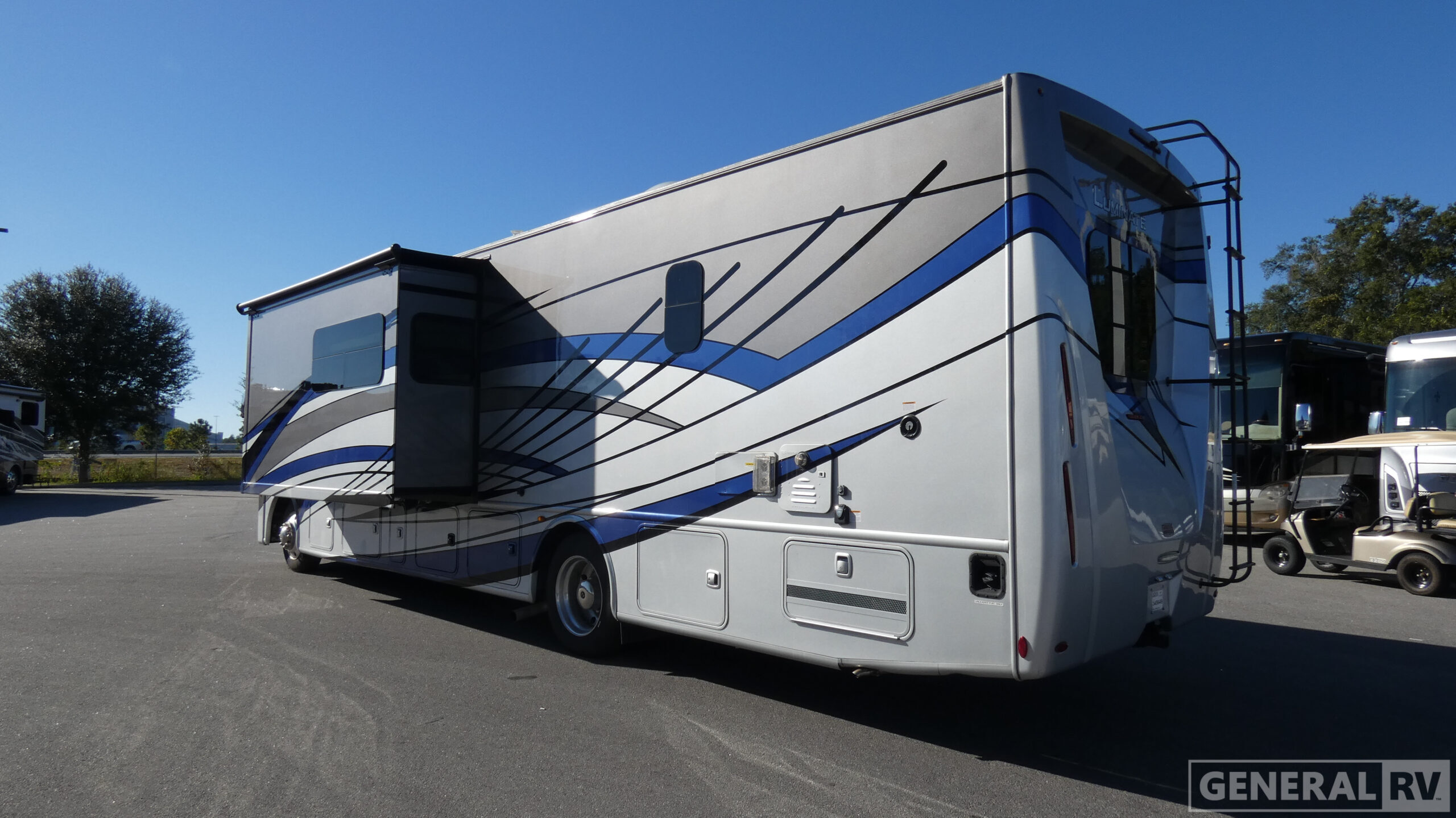2024 Thor Motor Coach LUMINATE CC35 in longmont CO