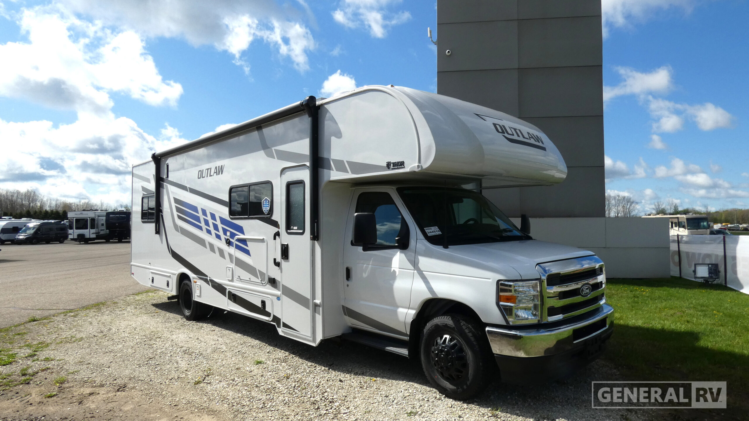 2026 Thor Motor Coach OUTLAW 29T in wayland MI