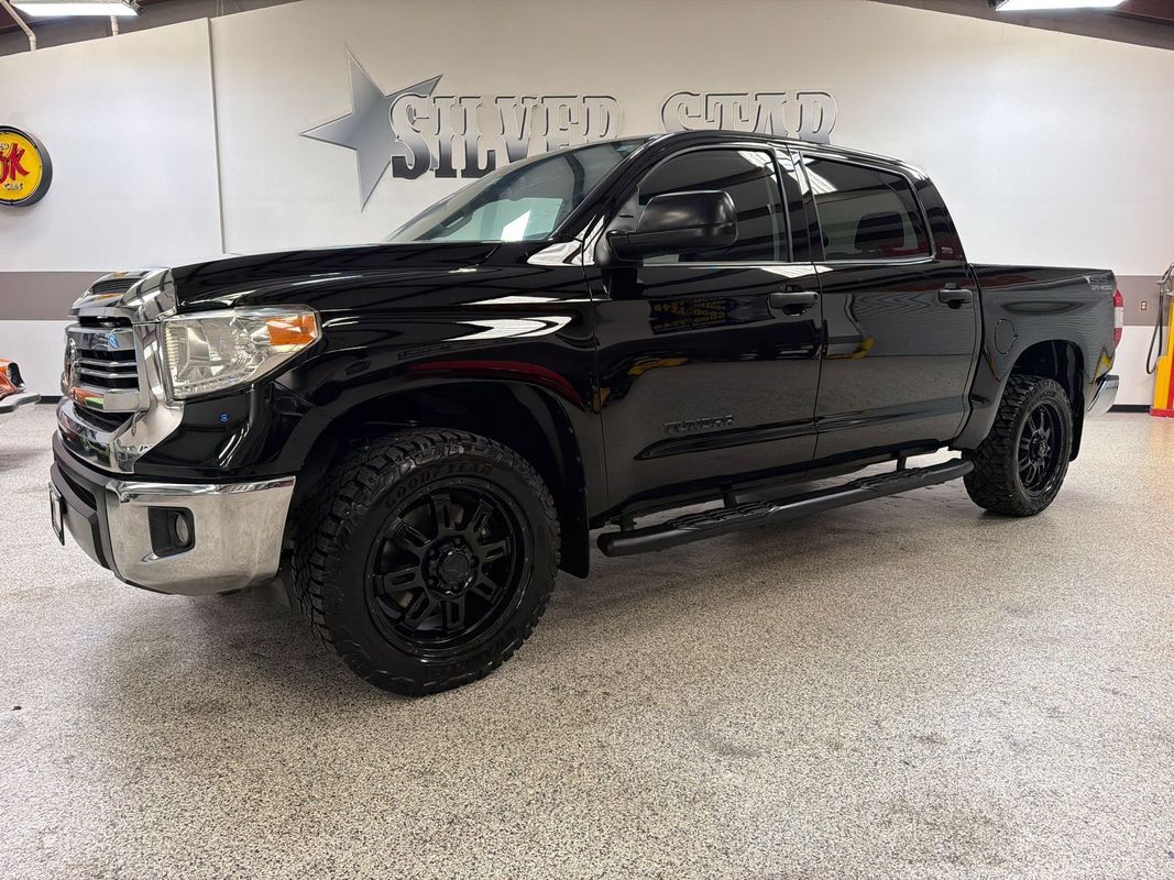2017 Toyota Tundra in Midlothian, TX