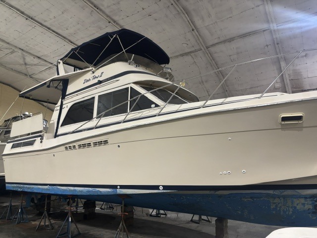 1985 Chris-Craft 426 CATALINA 34 in grand haven MI