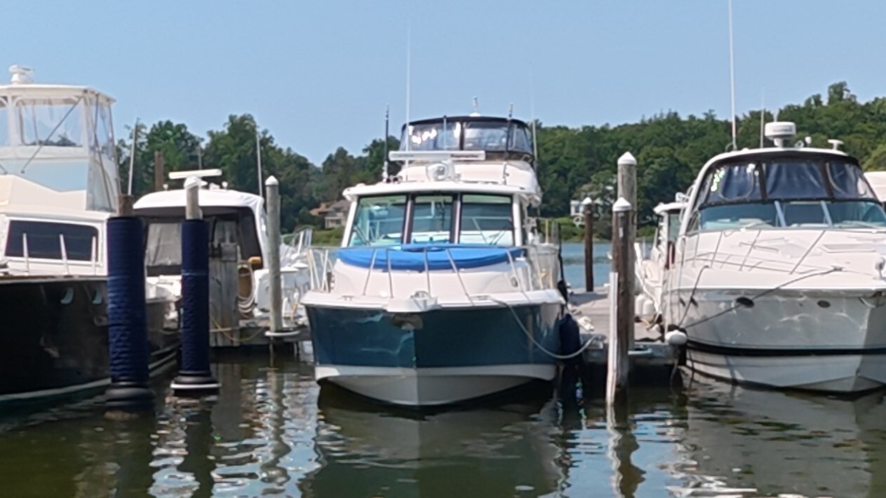 2018 Boston Whaler 345 CONQUEST in washington CT