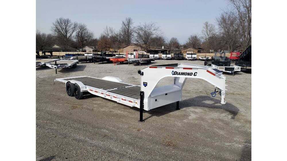 2026 DIAMOND C HDT-210 Gooseneck 26'X82" Hydraulic Tilt in Broken Arrow, OK